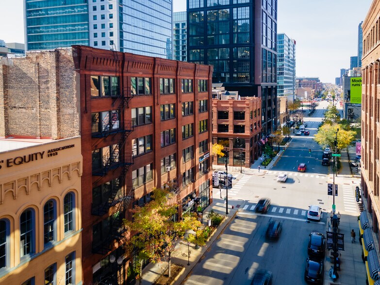 More Photos Of 133 N Jefferson St, Chicago Loft Creative Space For Lease