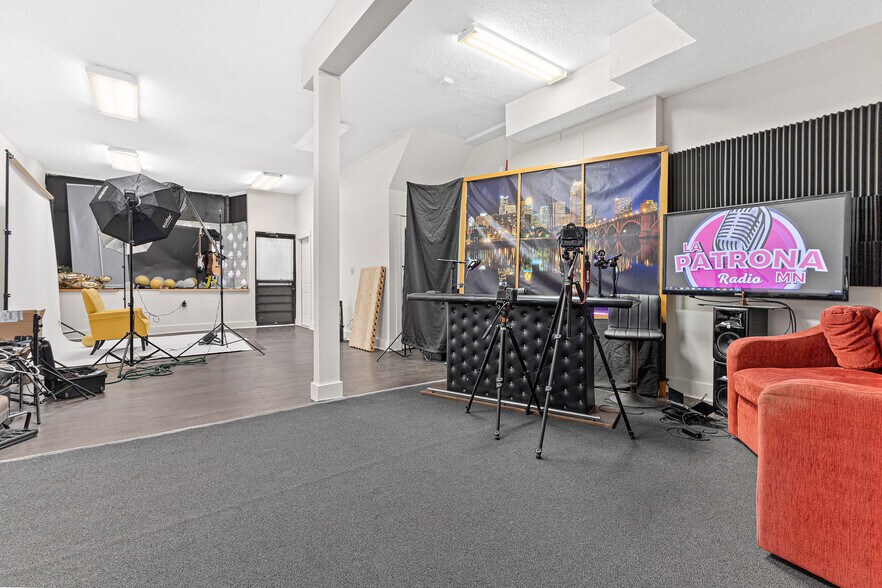 More Photos Of 3805 Chicago Ave, Minneapolis Storefront Retail Residential For Sale