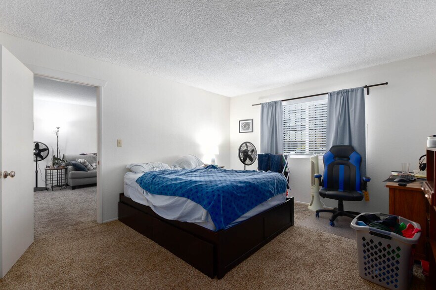 More Photos Of 4355 Iowa St, San Diego Apartments For Sale