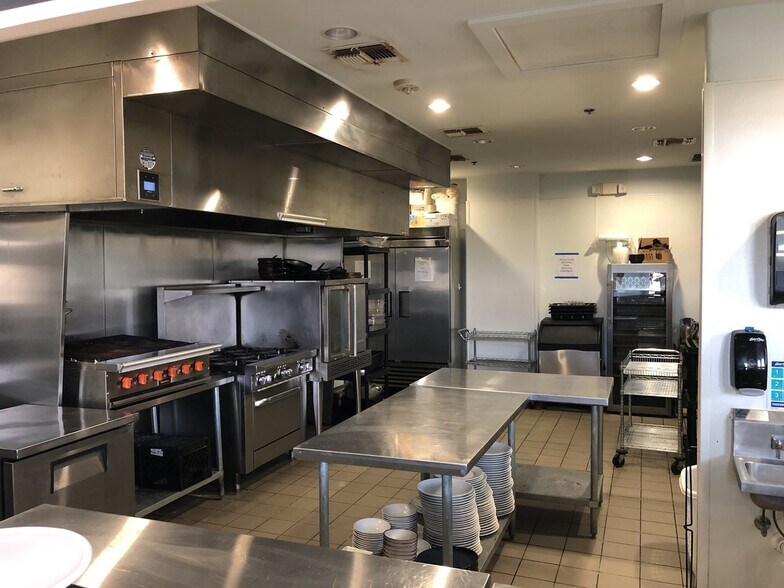 More Photos Of 6675 Mediterranean Dr, McKinney Restaurant For Sale