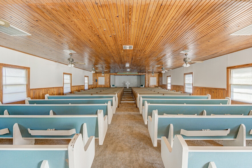 More Photos Of 3922 County Road 353, Brazoria Religious Facility For Sale