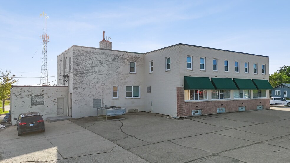 More Photos Of 133 W Main Ave, West Fargo Freestanding For Sale