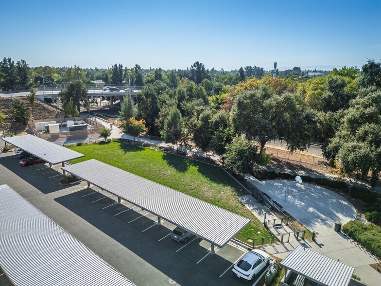 More Photos Of 2500 Cannery Loop, Davis Apartments For Sale