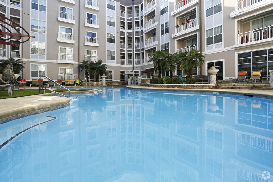 More Photos Of 900 E Six Forks Rd, Raleigh Apartments For Lease