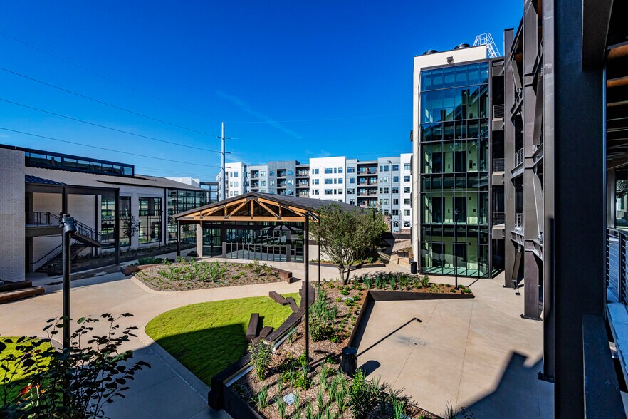 More Photos Of 745 Echo St NW, Atlanta Office For Lease