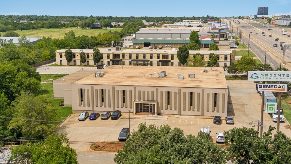 More Photos Of 7201 N Broadway Ext, Oklahoma City Warehouse For Lease