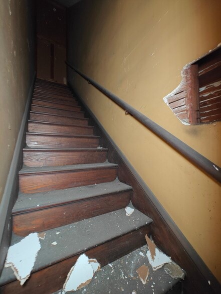 More Photos Of 2020 N Main St, Jacksonville Specialty For Sale