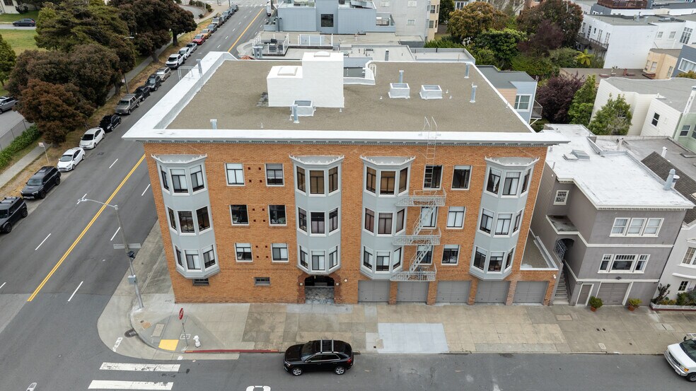 More Photos Of 3260 Gough St, San Francisco Apartments For Sale