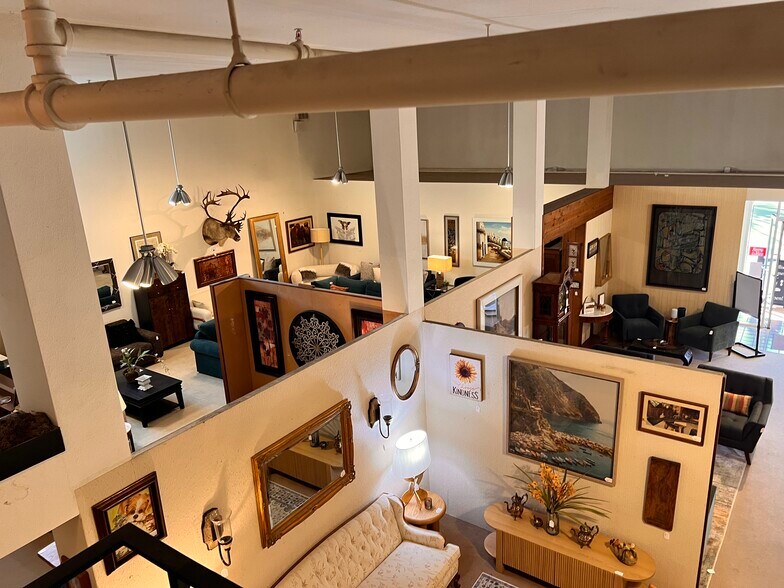 More Photos Of 233 SW 2nd St, Corvallis Storefront For Sale