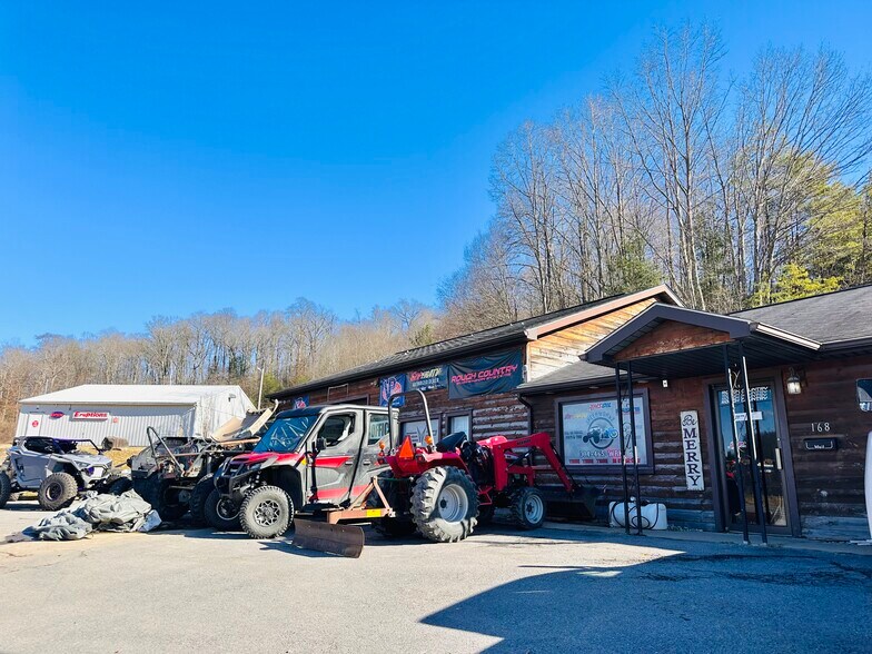 More Photos Of 178 Old Fayette rd, Oak Hill Showroom For Sale