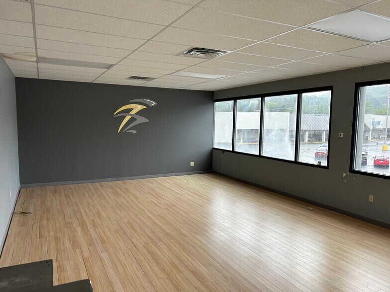 More Photos Of 21 Ritter Dr, Beaver Unknown For Lease