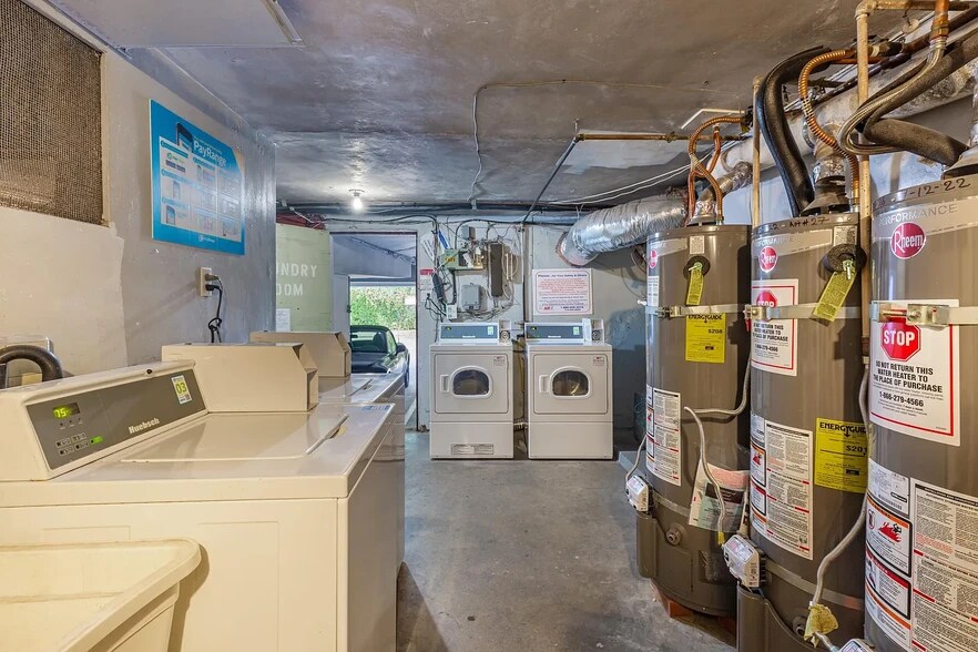 More Photos Of 1429 Havenhurst Dr, West Hollywood Apartments For Sale