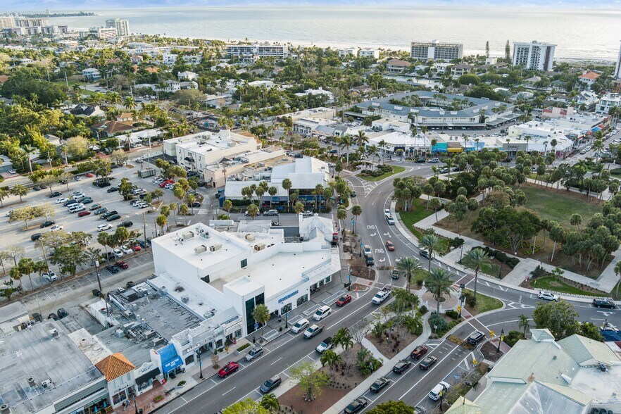 More Photos Of 462 John Ringling Blvd, Sarasota General Retail For Sale