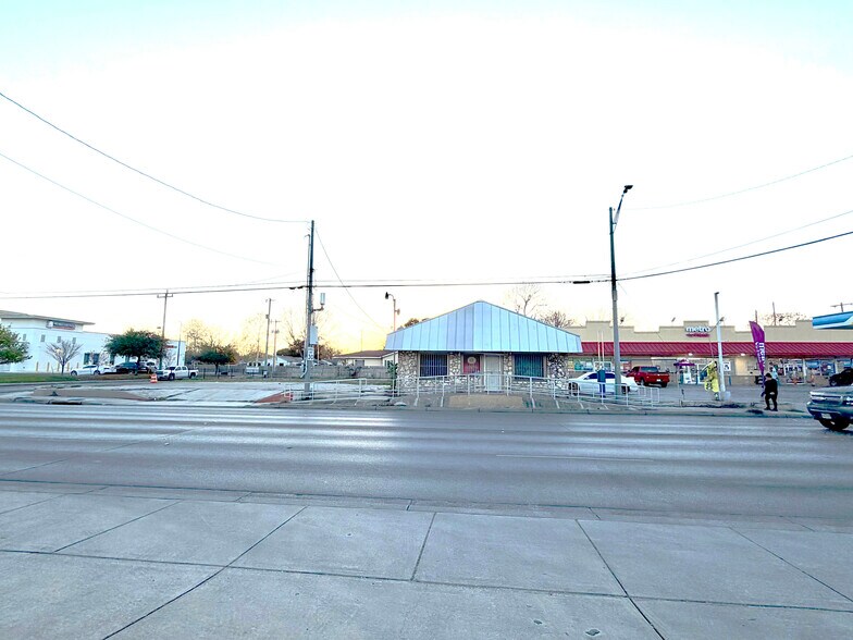 More Photos Of 615 Pleasanton Rd, San Antonio Office Residential For Sale