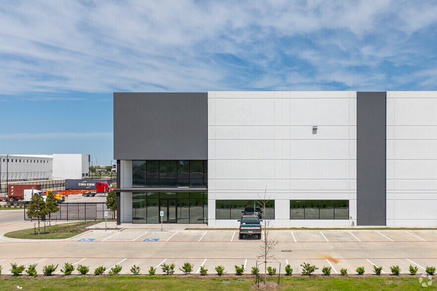 More Photos Of 4908 Borusan Rd, Baytown Distribution For Lease