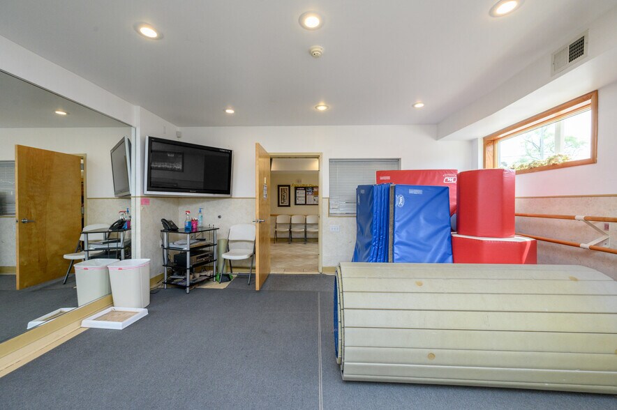 More Photos Of 355 Buckelew Ave, Monroe Township Freestanding For Sale