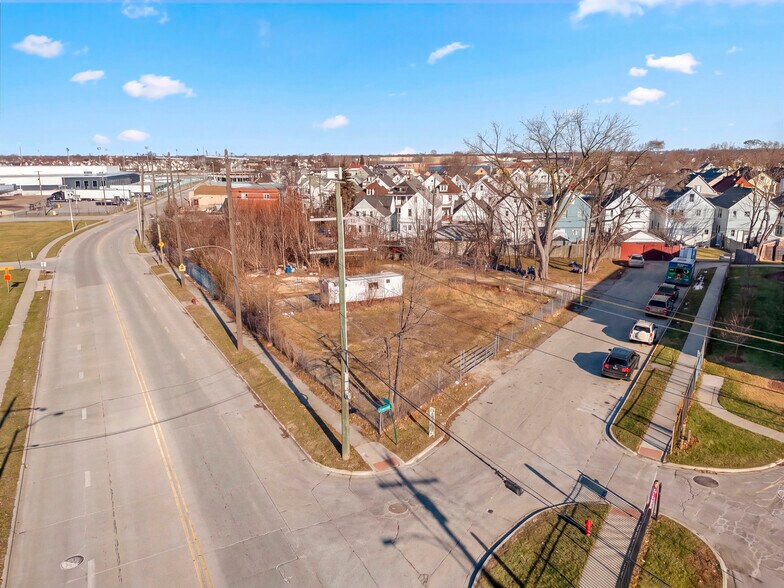 More Photos Of 8306 Conant St, Hamtramck Land For Sale