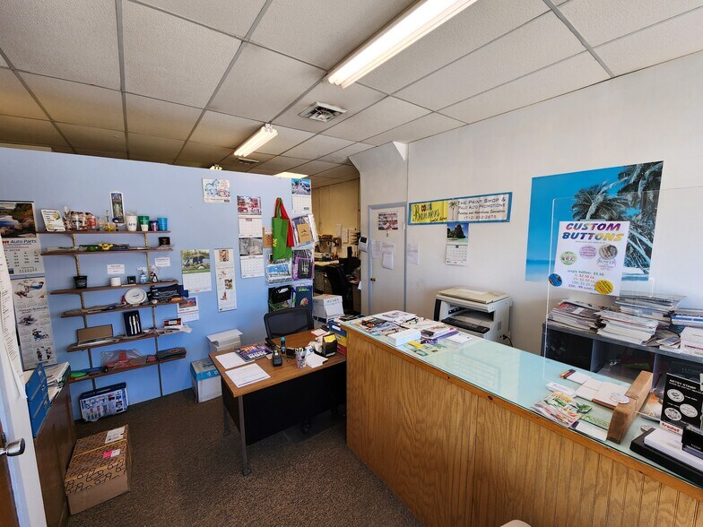 More Photos Of 2104 Main St, Emmetsburg Office Residential For Sale