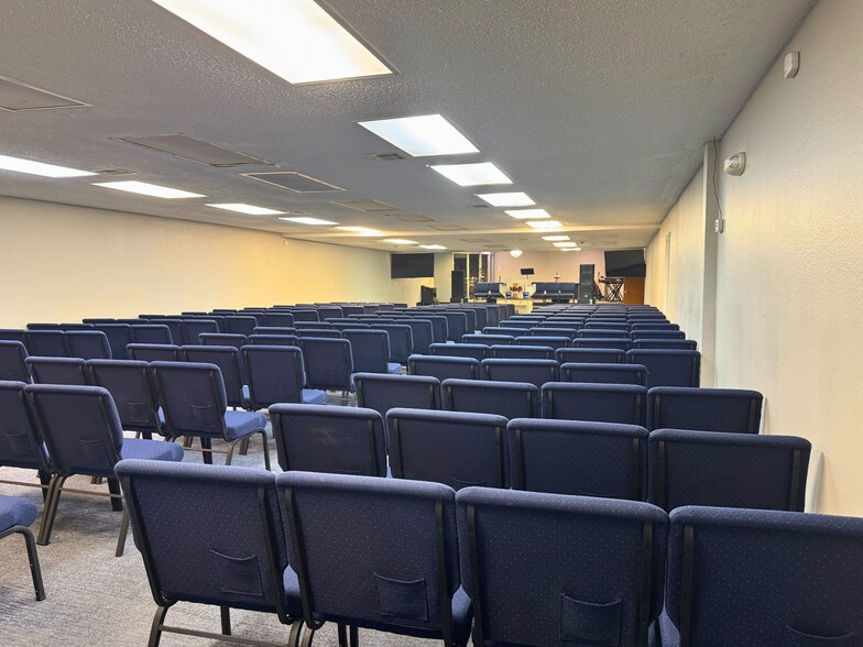 More Photos Of 902 Holland Ave, Galena Park Religious Facility For Sale