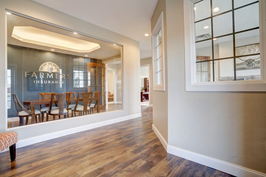 More Photos Of 15530 E Broncos Pky, Centennial Office For Lease