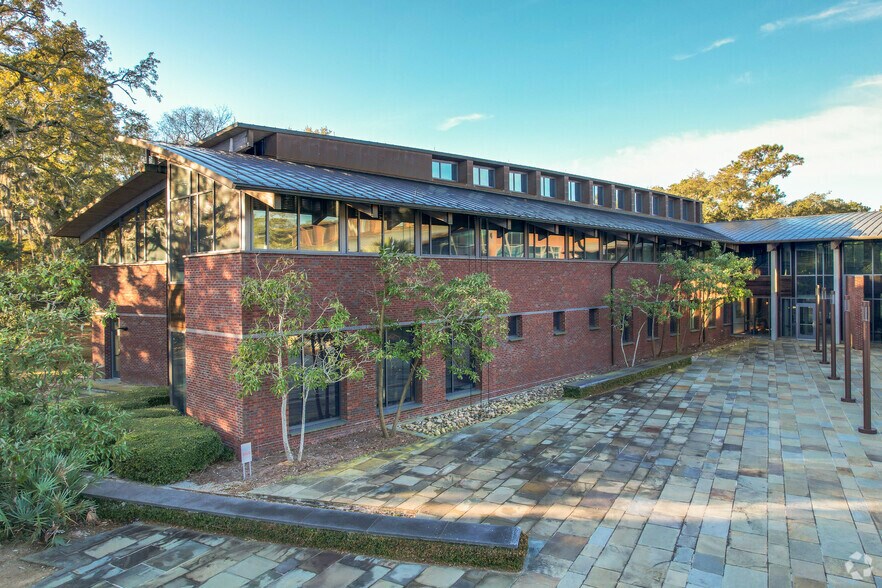 Primary Photo Of 11 Ewall St, Mount Pleasant Office For Lease