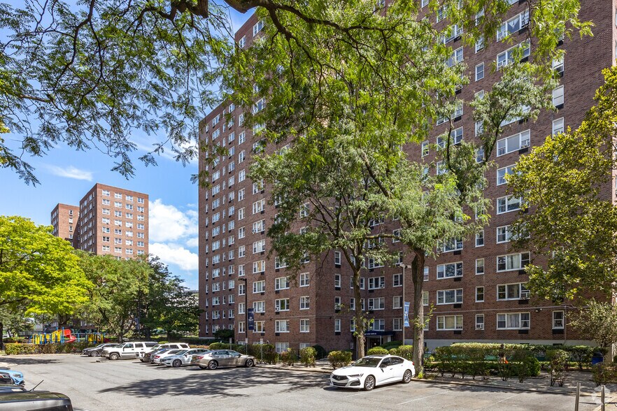 More Photos Of 630 Lenox Ave, New York Apartments For Lease