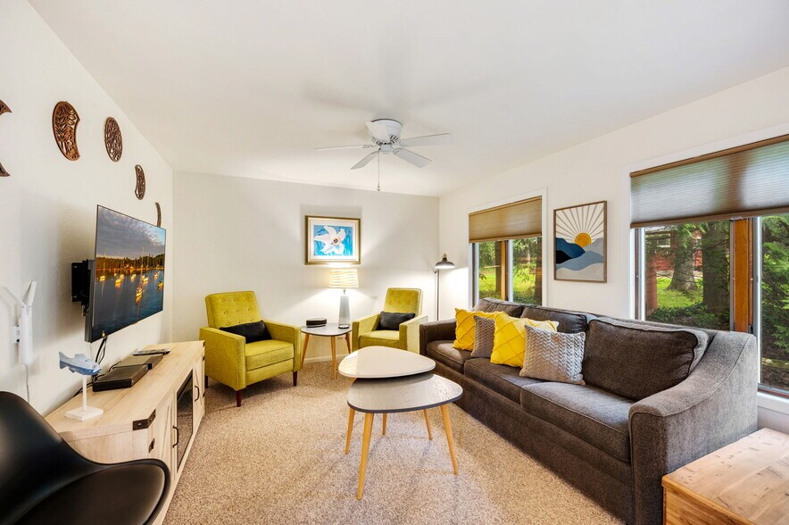 More Photos Of 4113 Main St, Fish Creek Storefront Retail Residential For Sale