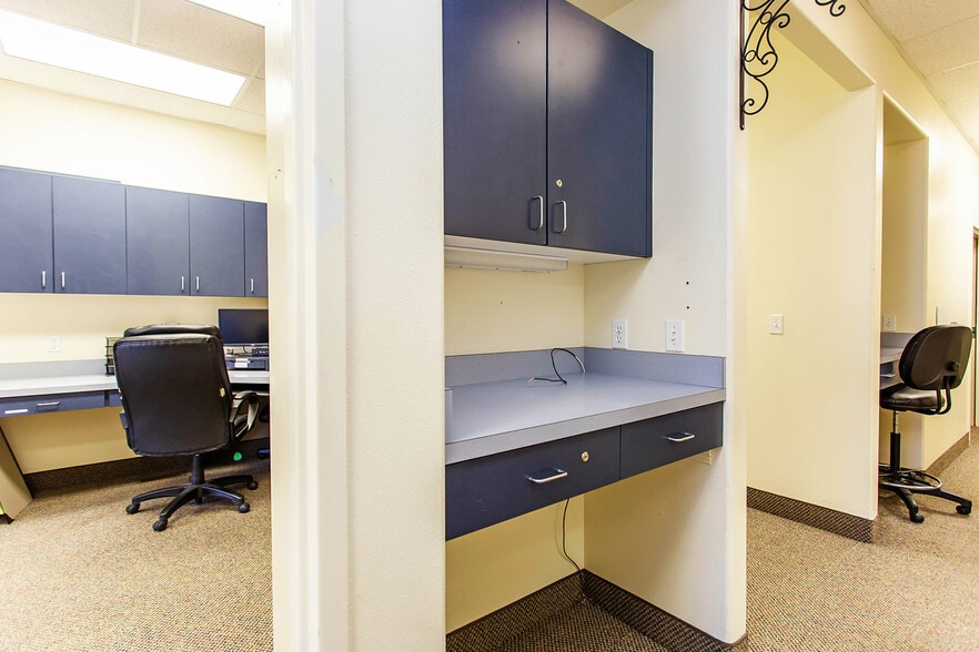 More Photos Of 1263 Bennett Ave, Burley Medical For Lease