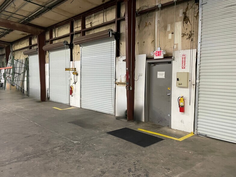 More Photos Of 9335 Industrial Trace, Alpharetta Warehouse For Lease