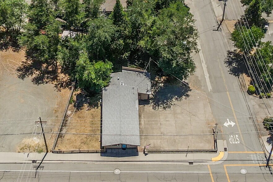 More Photos Of 30890 CA-3, Weaverville Office For Sale