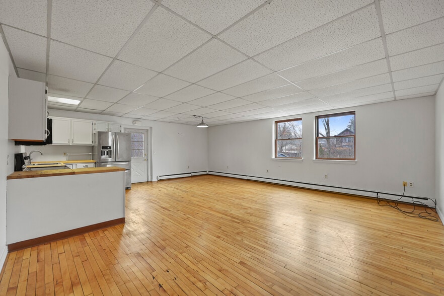 More Photos Of 55 Crystal St, Lenox Dale Apartments For Sale