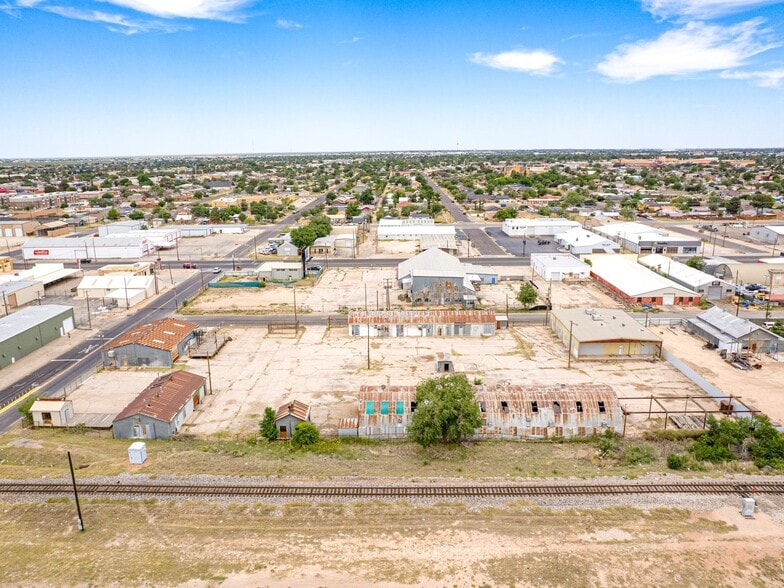 Primary Photo Of 1413 W 1st St, Odessa Warehouse For Sale
