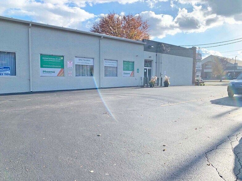 More Photos Of 311 Market St, Kingston Storefront Retail Office For Lease