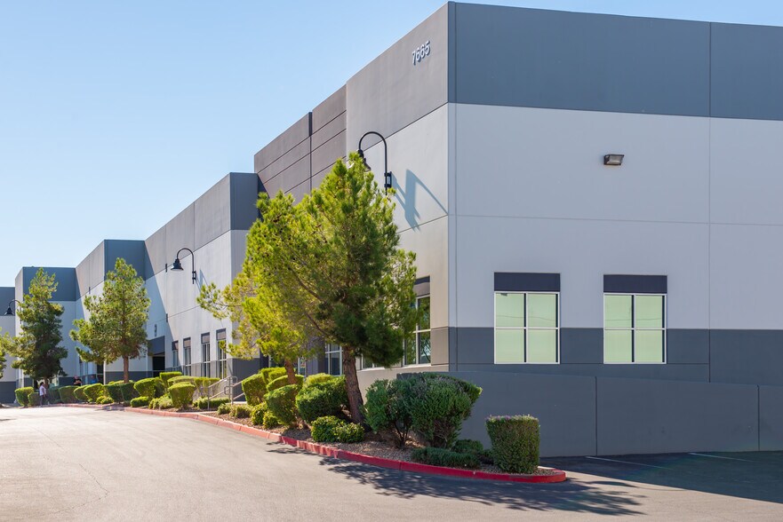 More Photos Of 7685 Commercial Way, Henderson Unknown For Lease