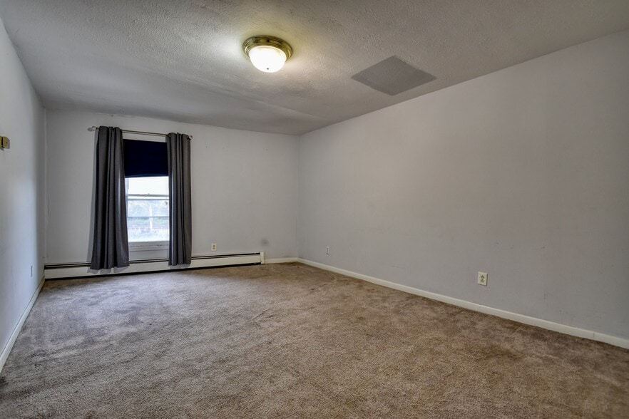 More Photos Of 4196 Main St, Perry Apartments For Sale