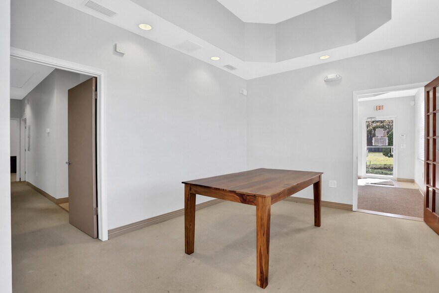 More Photos Of 6277 Dupont Station Ct, Jacksonville Medical For Lease