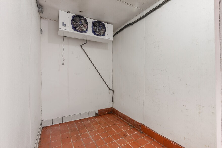 More Photos Of 690-696 S Coast Hwy, Laguna Beach, Laguna Beach Hotel For Sale