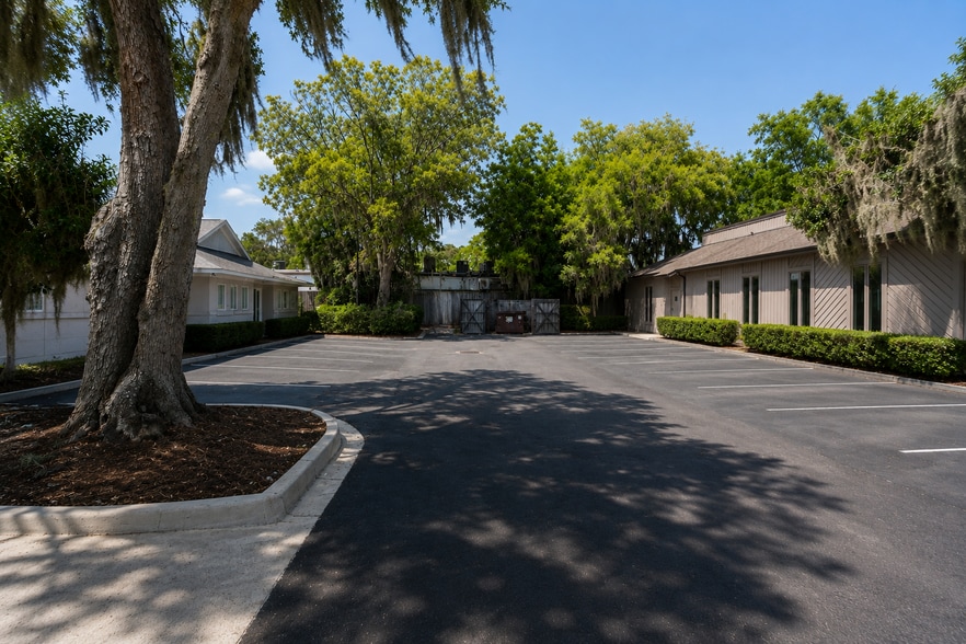 More Photos Of 310 Eisenhower Dr, Savannah Medical For Lease
