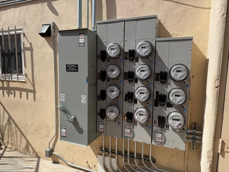 More Photos Of 3674 Empire Dr, Los Angeles Apartments For Sale