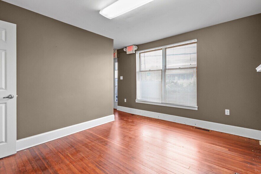 More Photos Of 863 State Rd, Princeton Medical For Lease