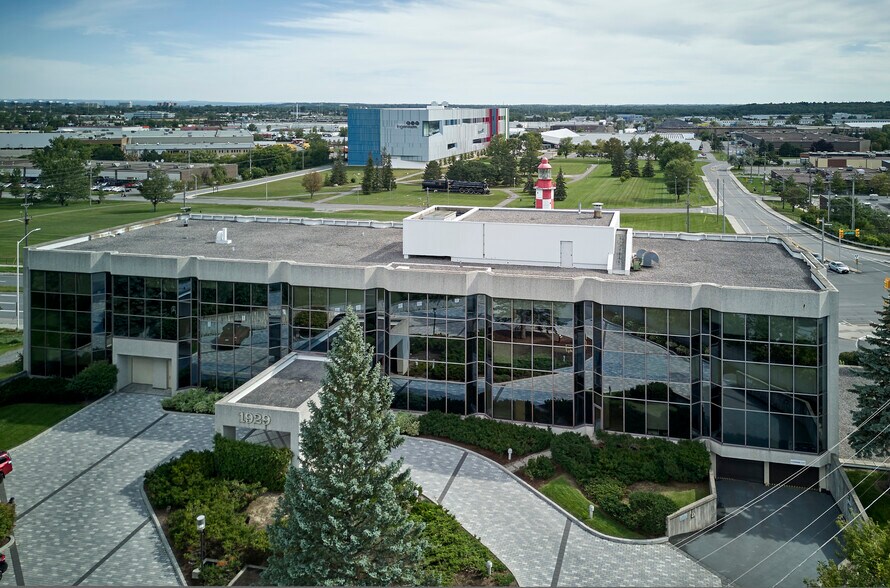 More Photos Of 1929 Russell Rd, Ottawa Medical For Lease
