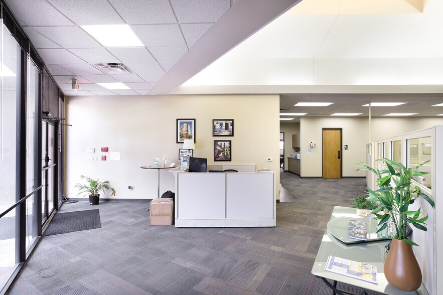 More Photos Of 5404 Wurzbach Rd, San Antonio Medical For Lease