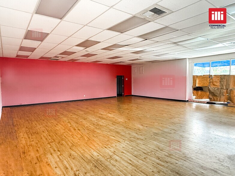 More Photos Of 16500-16530 Sherman Way, Van Nuys Unknown For Lease