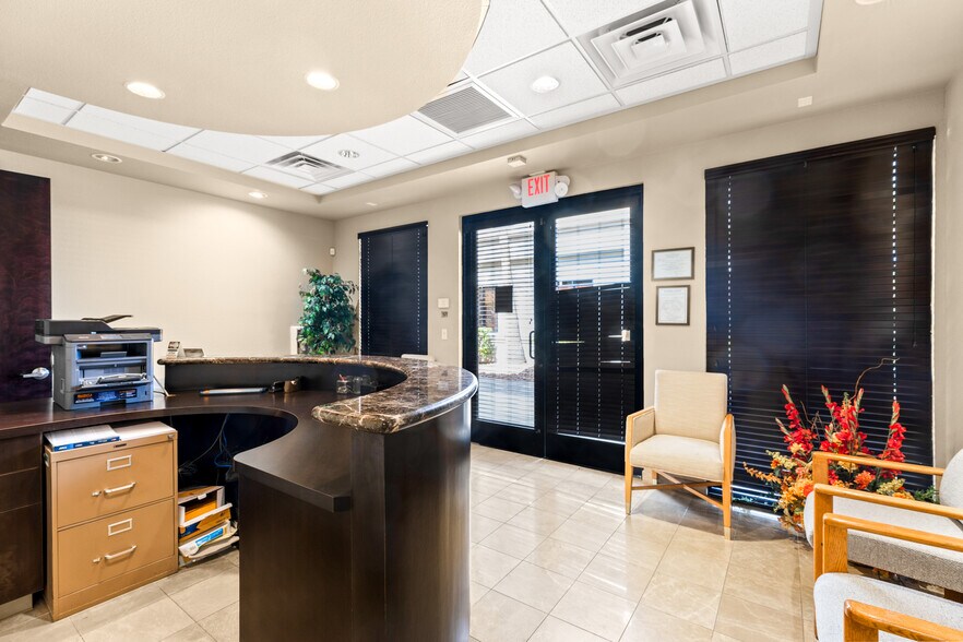 More Photos Of 7836 W Sahara Ave, Las Vegas Office For Sale