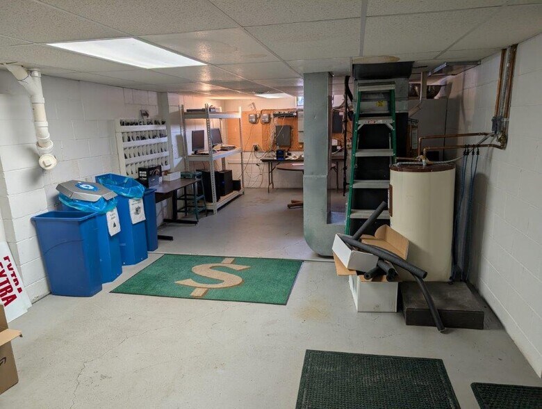 More Photos Of 5217 Lovers Ln, Portage Office For Sale