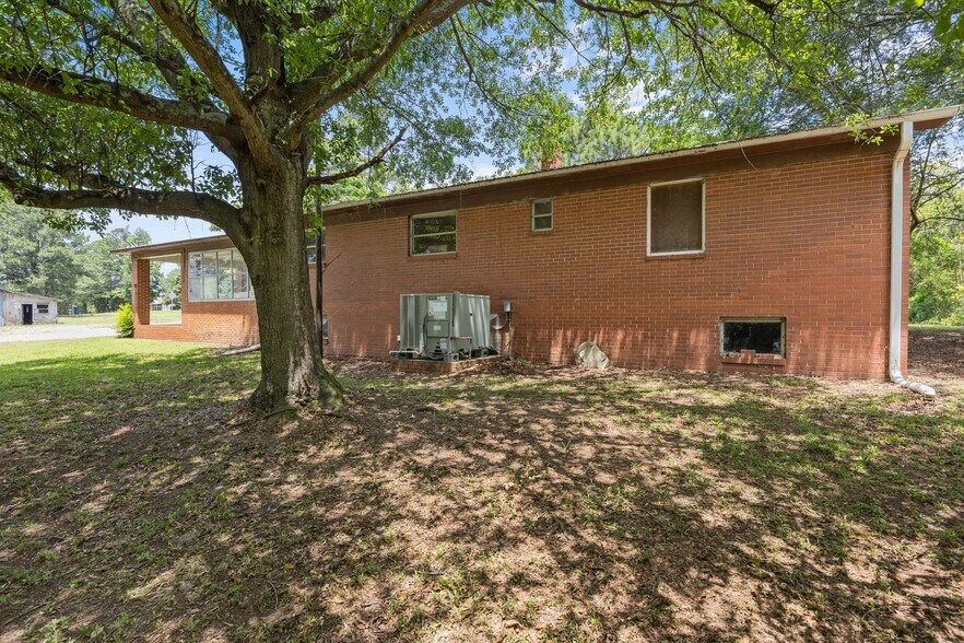 More Photos Of 1085 Old US 421, Lillington Industrial For Sale