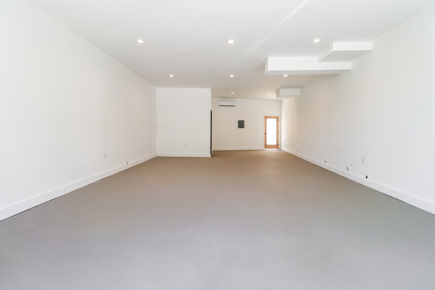 More Photos Of 4514-4518 Hollywood Blvd, Los Angeles Storefront Retail Residential For Lease