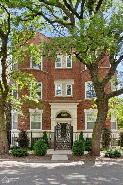 More Photos Of 4745 S Saint Lawrence Ave, Chicago Apartments For Sale
