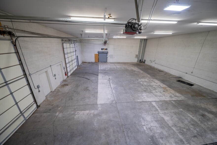 More Photos Of 2720 E Lakin Dr, Flagstaff Service For Lease