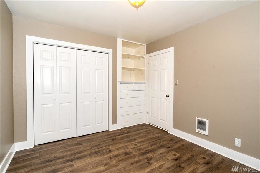 More Photos Of 2175 Jackson Hwy, Chehalis General Retail For Sale